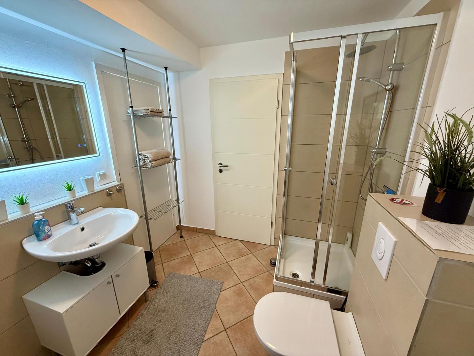 4*+ Maisonette-Apartment Bruggen  Extérieur photo